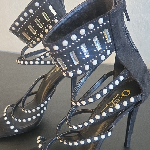 Chic Black Strappy Heels with Studded Details - Picture 8 of 10